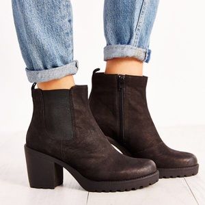 Vagabond Grace chunky leather ankle boot